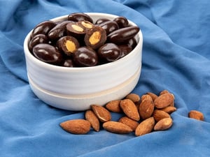 chocolate-coated-snacks-fruits